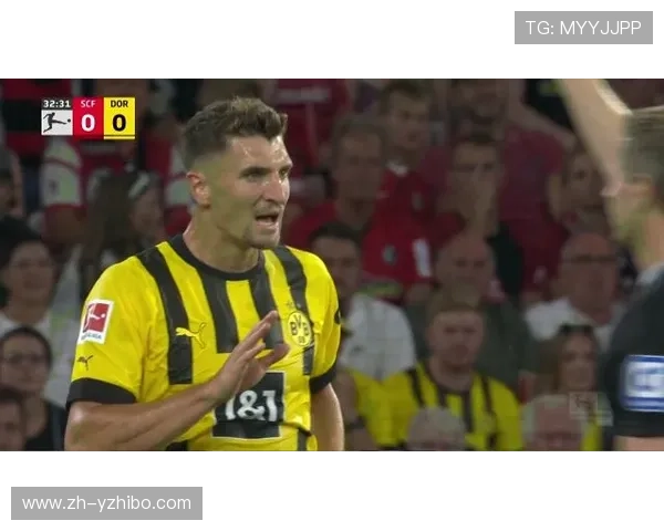 弗赖堡1-1逼平多特蒙德，防守反击战术有效遏制客队攻势